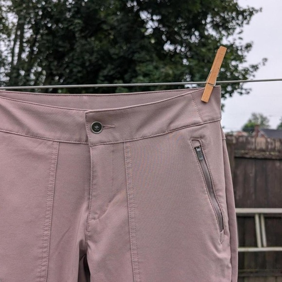 Columbia Womens Cropped Pants Hiking Travel Casual Activewear Zip Pockets - Picture 2 of 5